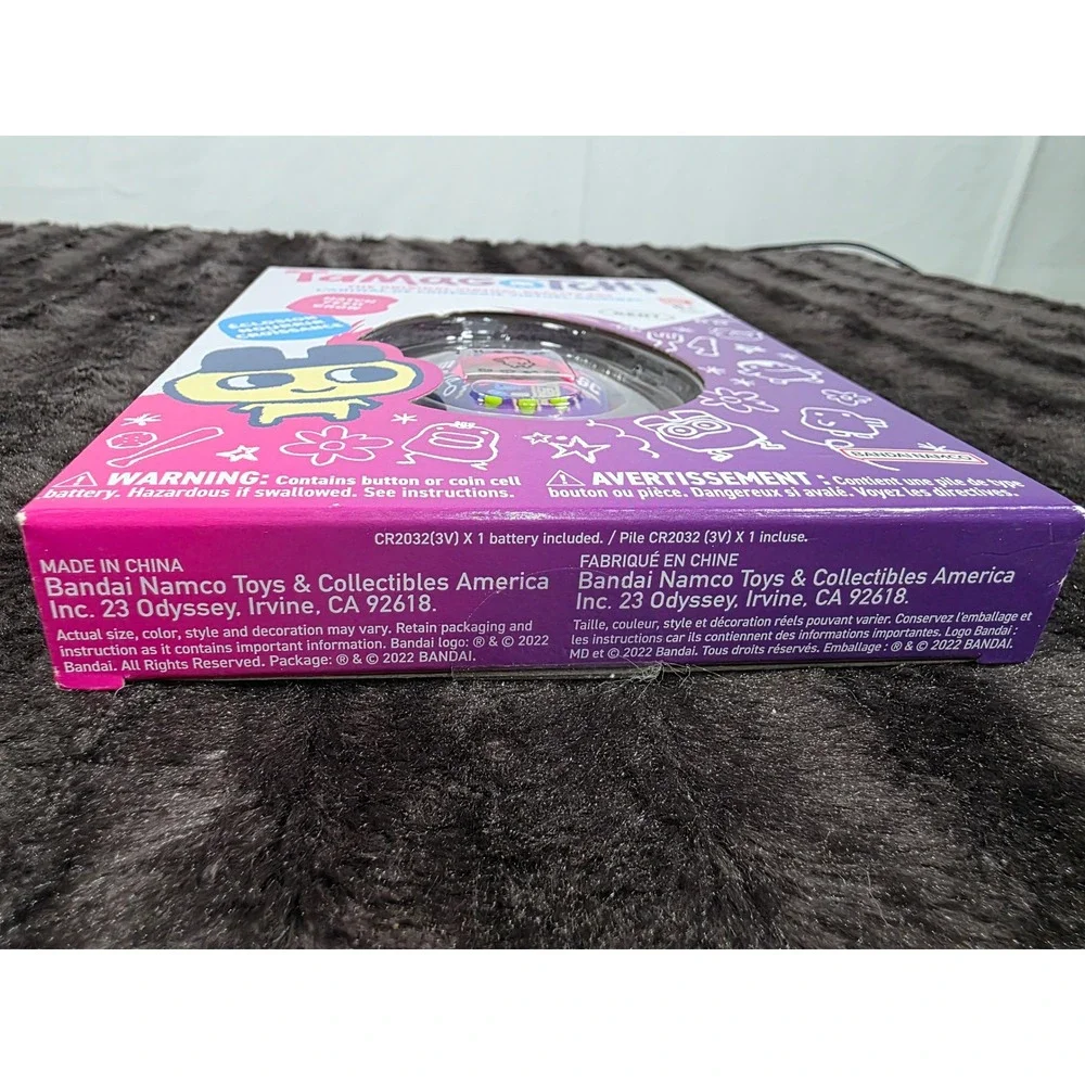 Bandai Tamagotchi Original Gen 1 Virtual Reality Pet Purple Blue 42800 NEW 2022